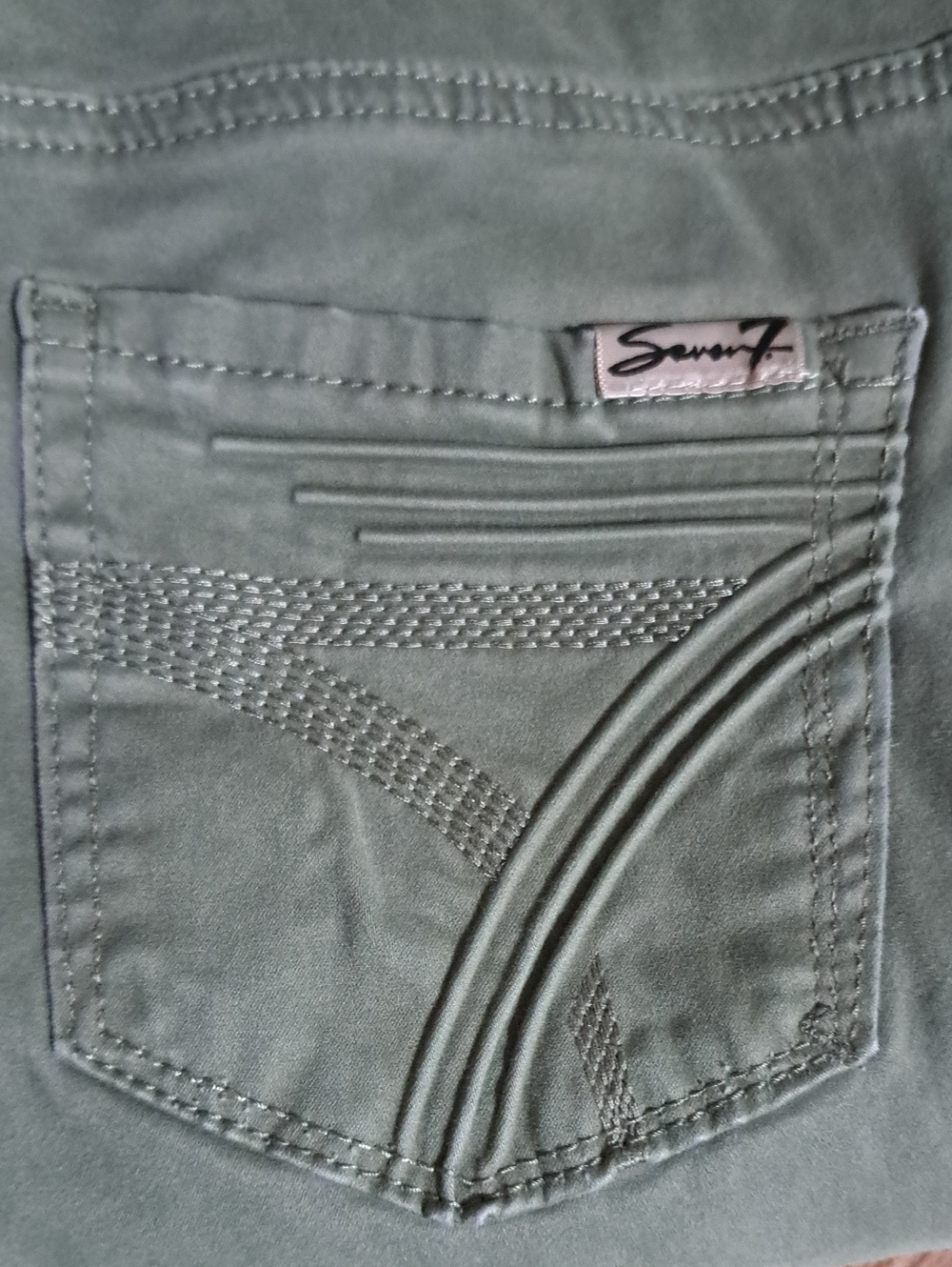 Skin Fit Seven7 Jeans